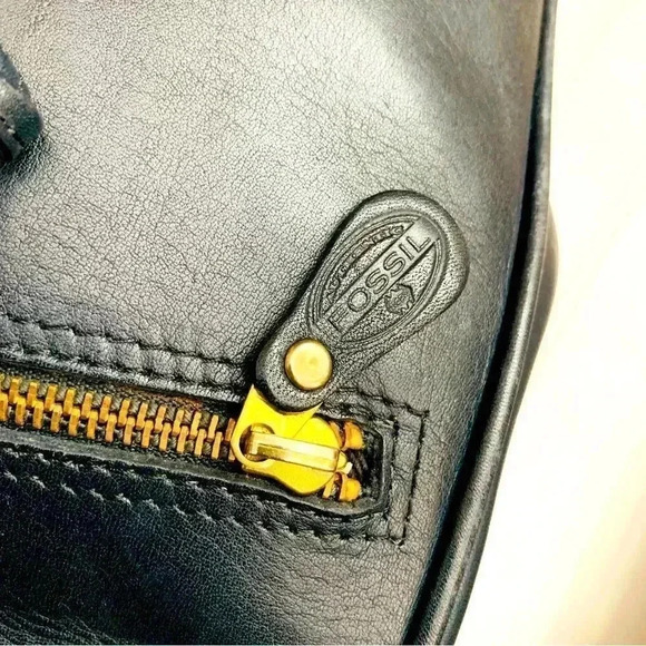 Vintage 90’s Y2K Navy Fossil Leather Drawstring Purse - Picture 8 of 8